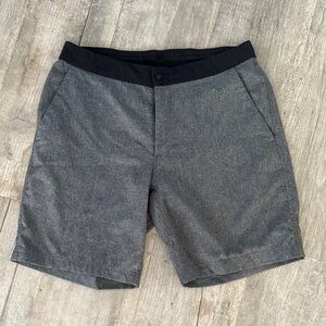 Lululemon Men's  Shorts. Sz 32